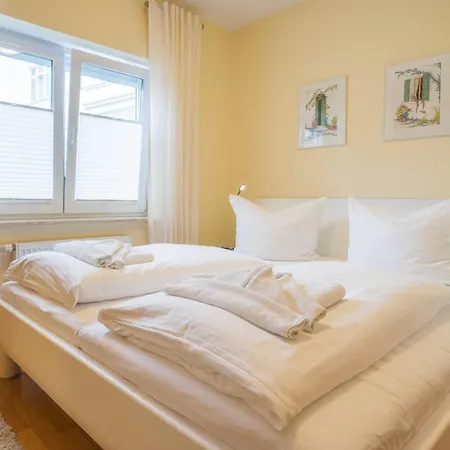 Charlotte Lejlighed *